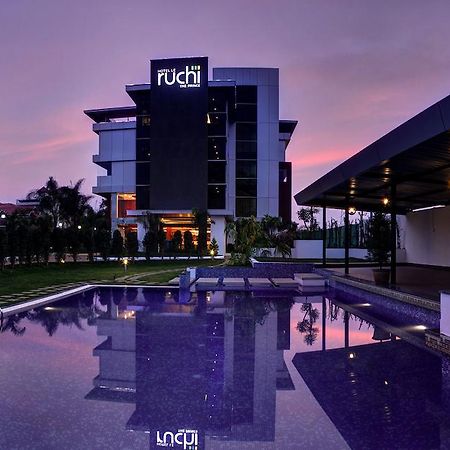 Hotel Le Ruchi The Prince Mysore Esterno foto