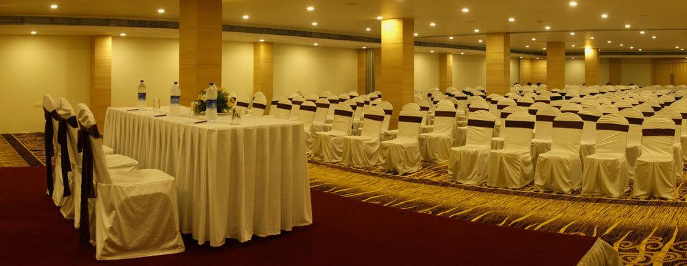 Hotel Le Ruchi The Prince Mysore Esterno foto