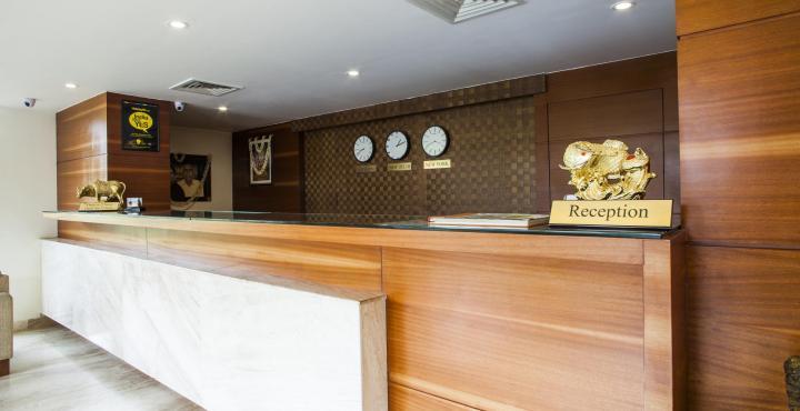 Hotel Le Ruchi The Prince Mysore Esterno foto