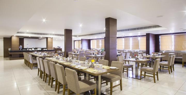 Hotel Le Ruchi The Prince Mysore Esterno foto