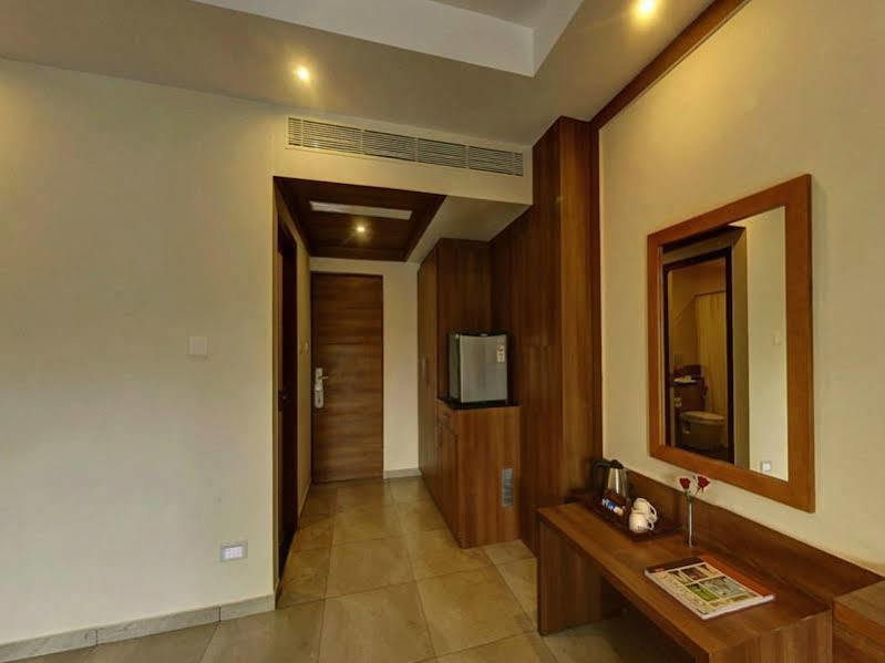 Hotel Le Ruchi The Prince Mysore Esterno foto